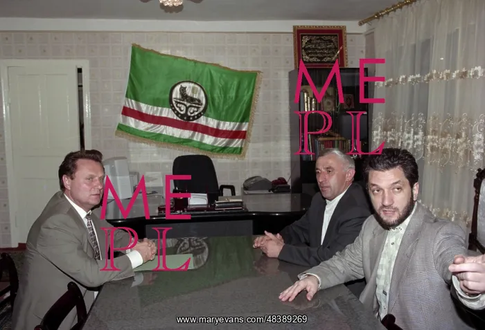 : Ivan Rybkin visiting Chechnya : Ivan Rybkin visiting Chechnya