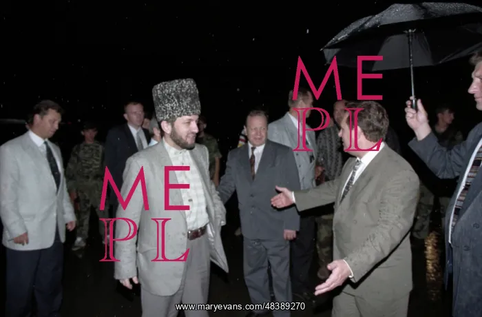: Ivan Rybkin visiting Chechnya : Ivan Rybkin visiting Chechnya