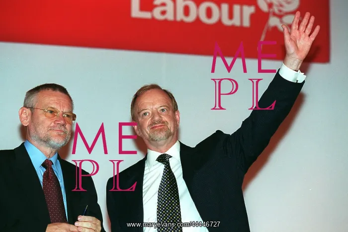 : Ivica Racan And Robin Cook : Ivica Racan And Robin Cook