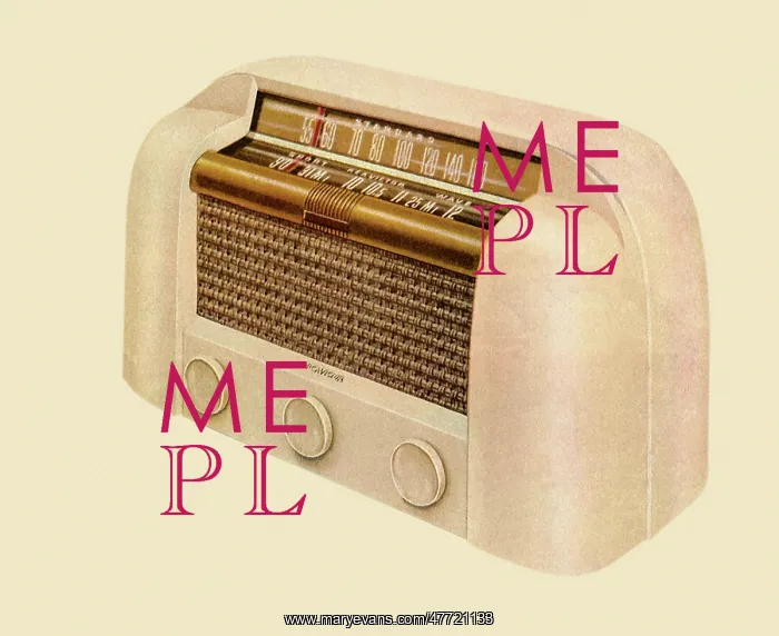  : Ivory Plastic Radio