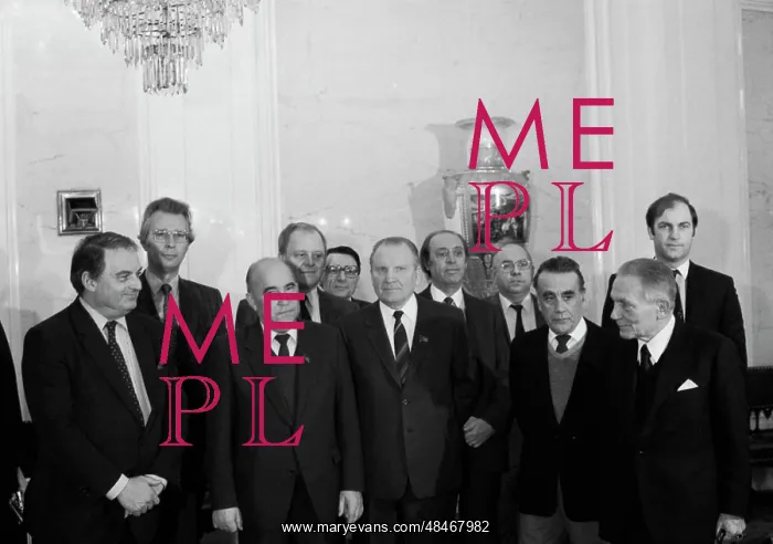 : J.-M. Kars visits USSR : J.-M. Kars visits USSR