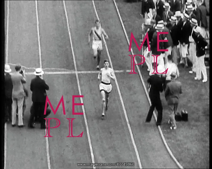 : Jack Lovelock Running Down a Track : Jack Lovelock Running Down a Track