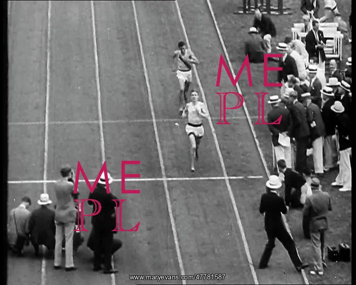 : Jack Lovelock Running Down a Track : Jack Lovelock Running Down a Track