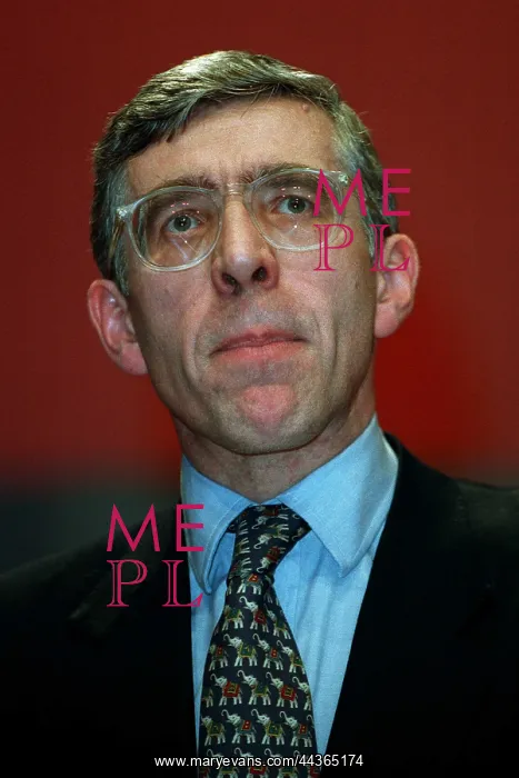  : Jack Straw MP