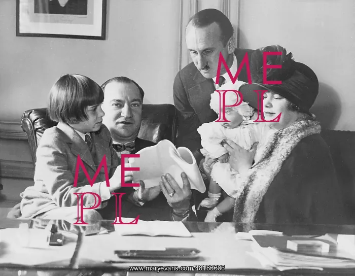: Jackie Coogan signing a contract, 1925 : Jackie Coogan signing a contract, 1925