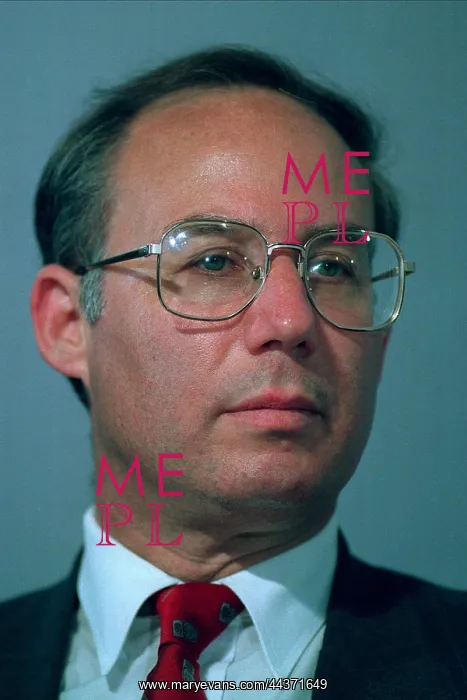  : Jacob Frenkel