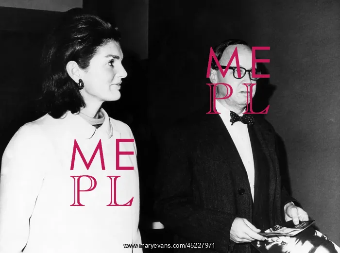 : Jacqueline Kennedy, escorted by Arthur Schlesinger ? : Jacqueline Kennedy, escorted by Arthur Schlesinger ?
