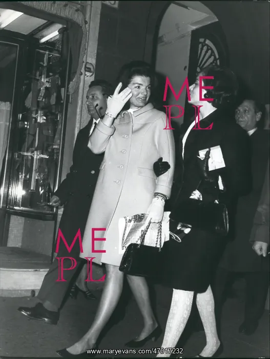 : Jacqueline Kennedy and friend in Rome : Jacqueline Kennedy and friend in Rome