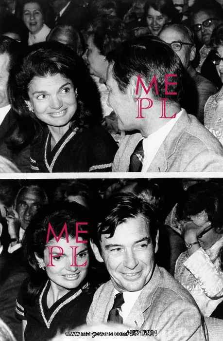 : Jacqueline Kennedy Onassis and architect ? : Jacqueline Kennedy Onassis and architect ?