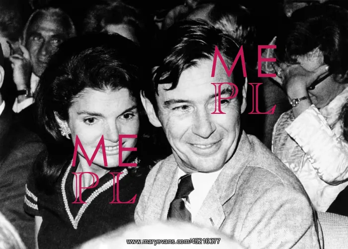 : Jacqueline Kennedy Onassis and architect ? : Jacqueline Kennedy Onassis and architect ?