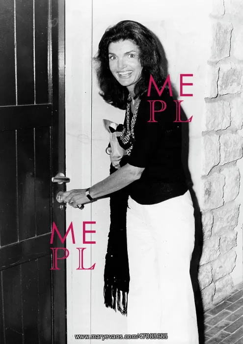 : Jacqueline Kennedy Onassis in Epidaurus, Greece : Jacqueline Kennedy Onassis in Epidaurus, Greece