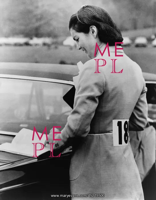 : Jacqueline Kennedy, reading book lying on ? : Jacqueline Kennedy, reading book lying on ?