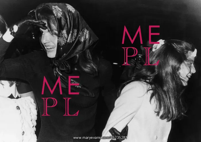 : Jacqueline Onassis and her daughter Caroline ? : Jacqueline Onassis and her daughter Caroline ?