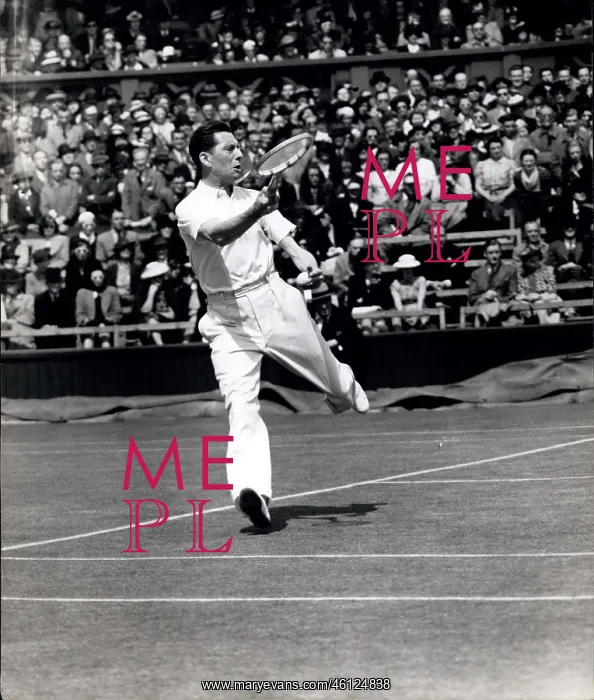 : Jacques Brugnon in tennis match at Wimbledon : Jacques Brugnon in tennis match at Wimbledon
