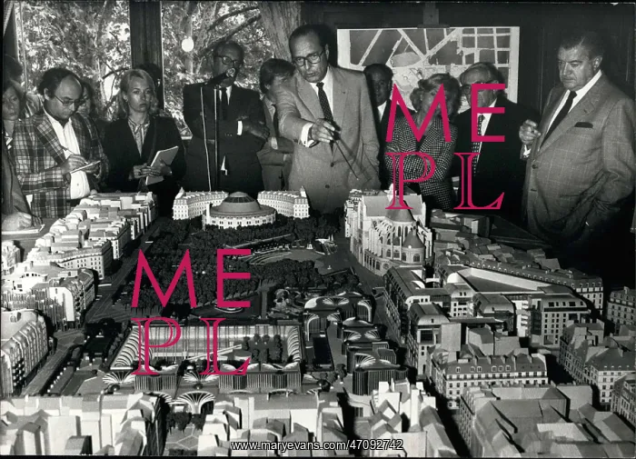 : Jacques Chirac views model of Halles district of Paris : Jacques Chirac views model of Halles district of Paris