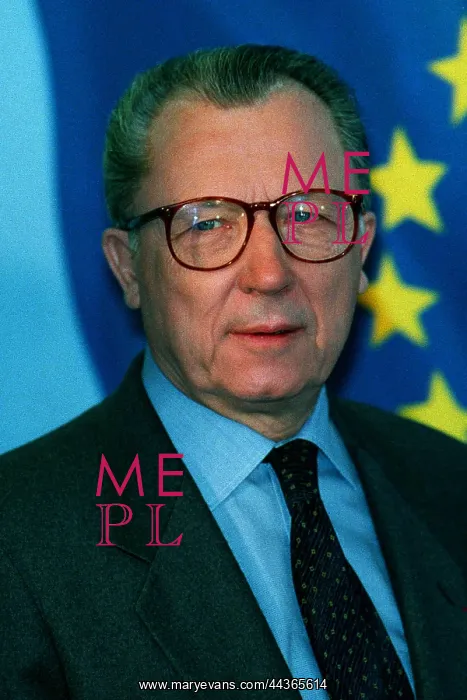  : Jacques Delors