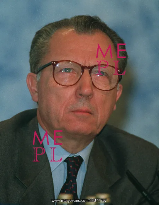  : Jacques Delors