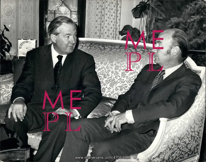 : James Callaghan and Dr Patrick Hillery of Ireland : James Callaghan and Dr Patrick Hillery of Ireland