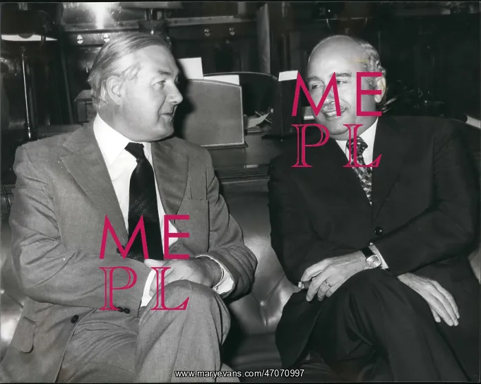 : James Callaghan with Ismail Fahmi of Egypt : James Callaghan with Ismail Fahmi of Egypt