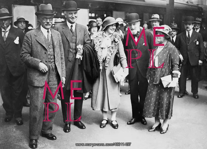 : James Ramsay MacDonald and Sir John Simon before they depart : James Ramsay MacDonald and Sir John Simon before they depart