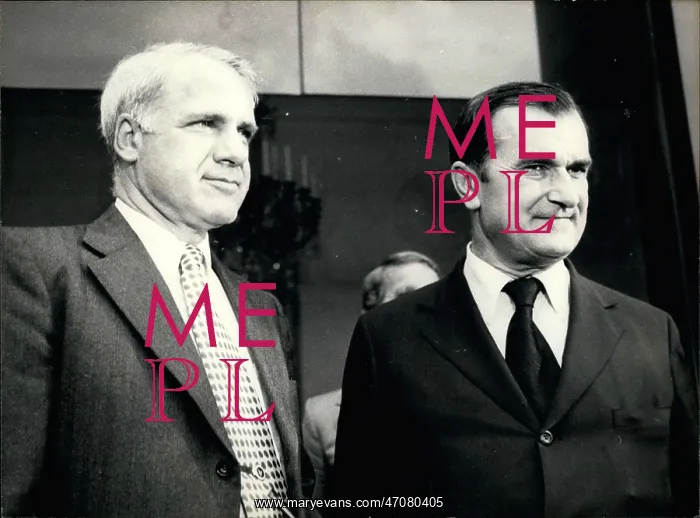 : James Schlesinger and Yvon Bourges, Paris : James Schlesinger and Yvon Bourges, Paris