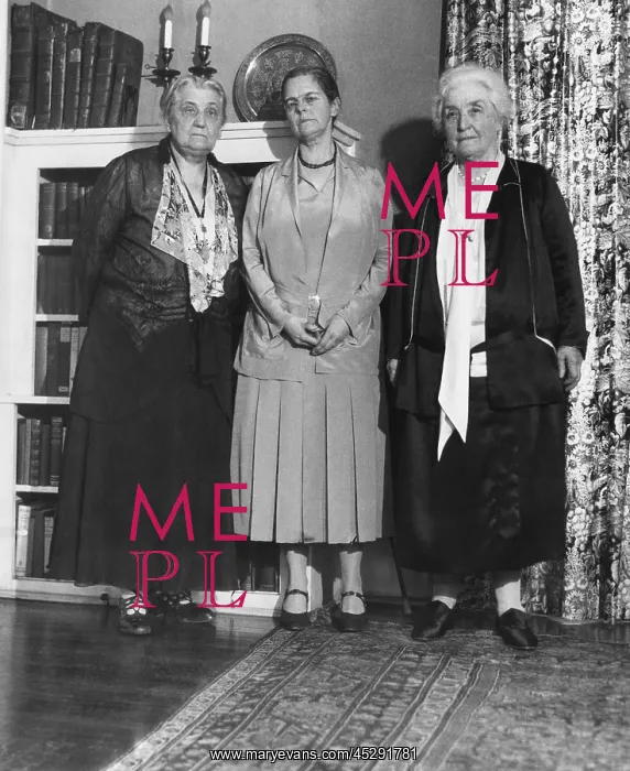 : Jane Addams (left) received the Mary Carrie Thomas : Jane Addams (left) received the Mary Carrie Thomas