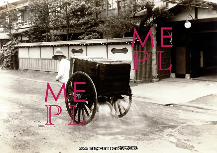 : Japan in the 1920th - Dusty Street : Japan in the 1920th - Dusty Street