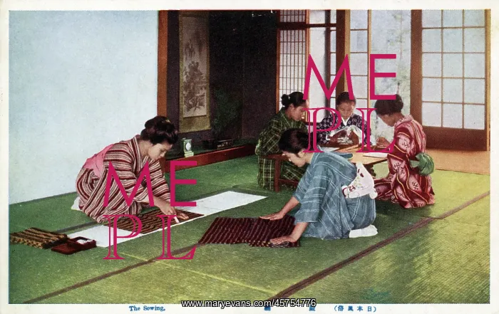 : Japan - Sewing and folding Kimono fabric : Japan - Sewing and folding Kimono fabric