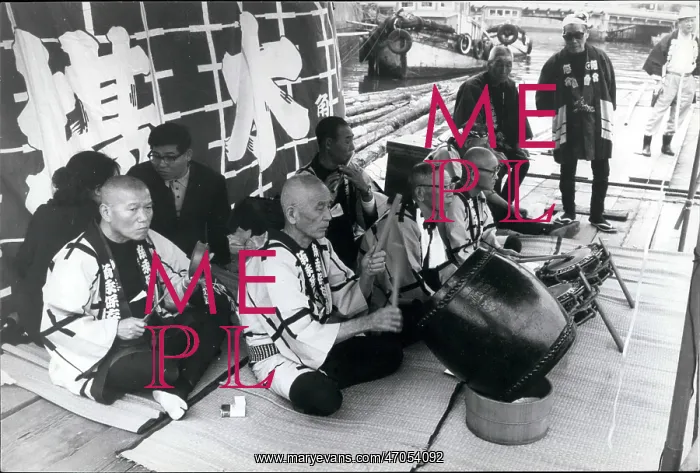 : Japanese drum and flute orchestra for logging competition : Japanese drum and flute orchestra for logging competition