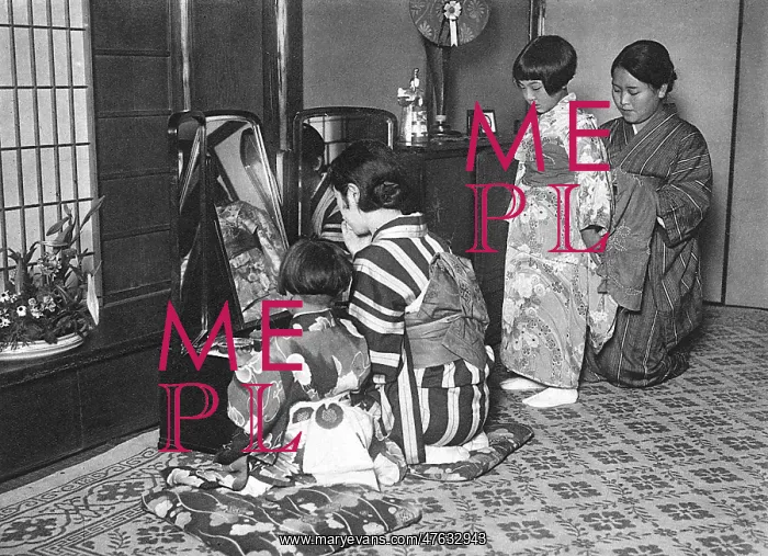 : Japanese family getting dressed : Japanese family getting dressed