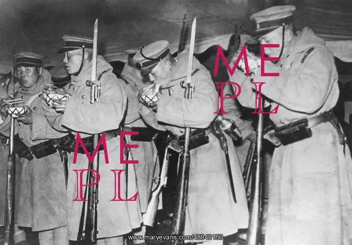 : Japanese infantry eat rice : Japanese infantry eat rice