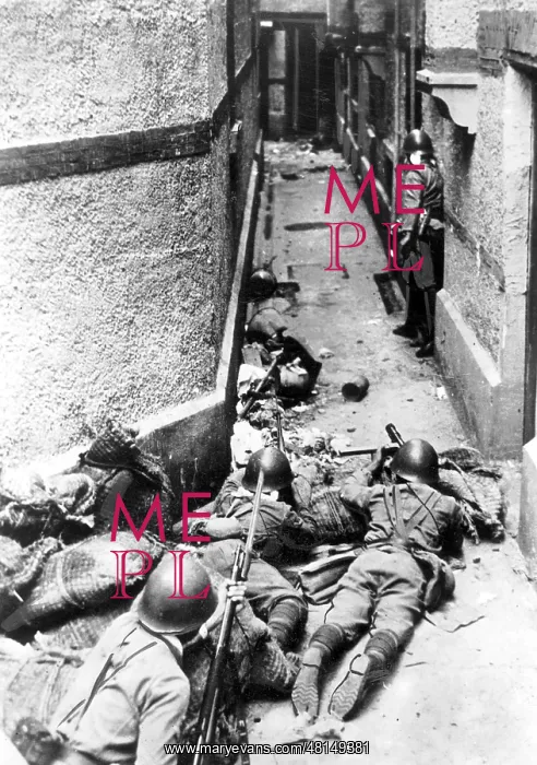 : Japanese machine gun during fighting in Malay, 1942 : Japanese machine gun during fighting in Malay, 1942