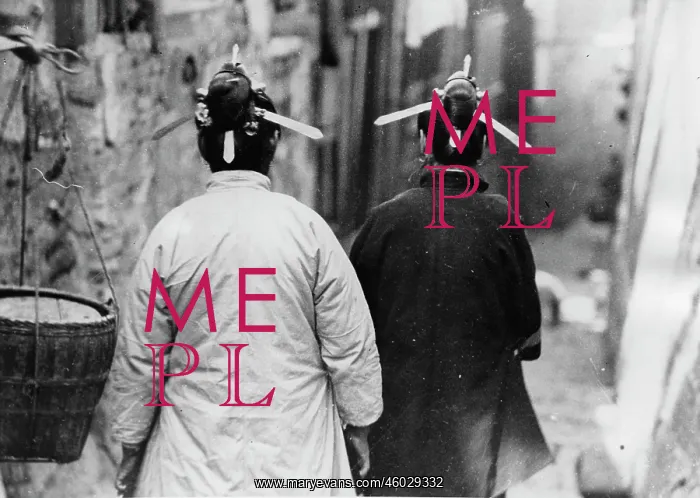: Two japanese women : Two japanese women