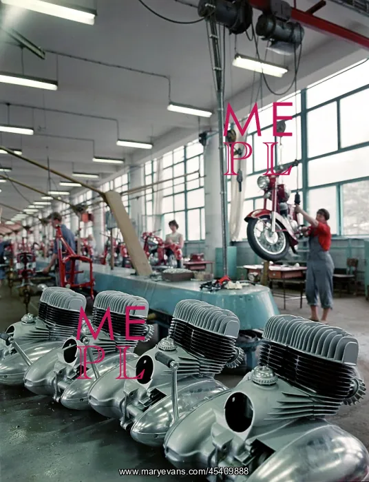 : JAWA - motorcycle - engine - assembly line : JAWA - motorcycle - engine - assembly line