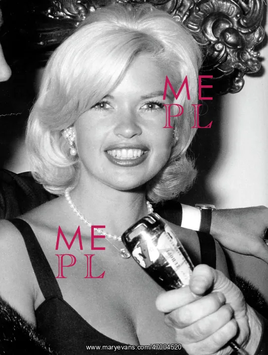 : Jayne Mansfield, American actress, Rome : Jayne Mansfield, American actress, Rome