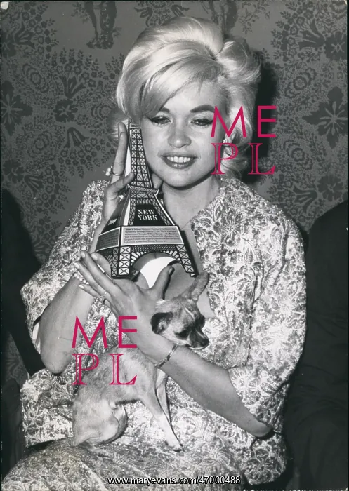 : Jayne Mansfield in Paris : Jayne Mansfield in Paris