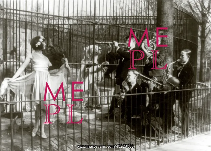 : Jazz for the bears, five men playing musical ? : Jazz for the bears, five men playing musical ?