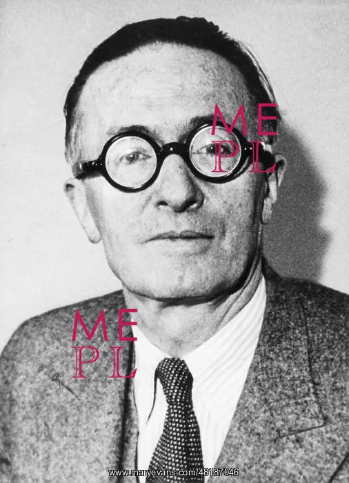 : Jean Giradoux, 1939 : Jean Giradoux, 1939