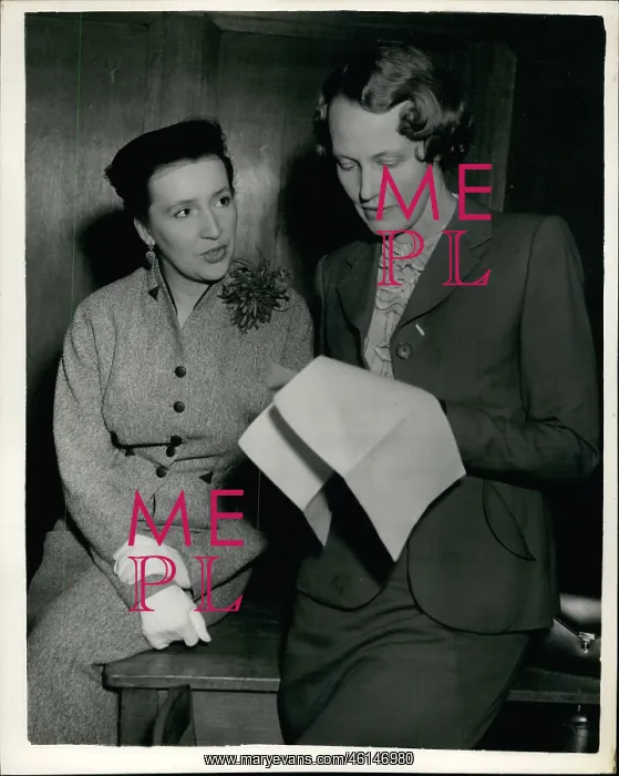 : Jean Metcalfe and Audrey Russell, BBC commentators : Jean Metcalfe and Audrey Russell, BBC commentators