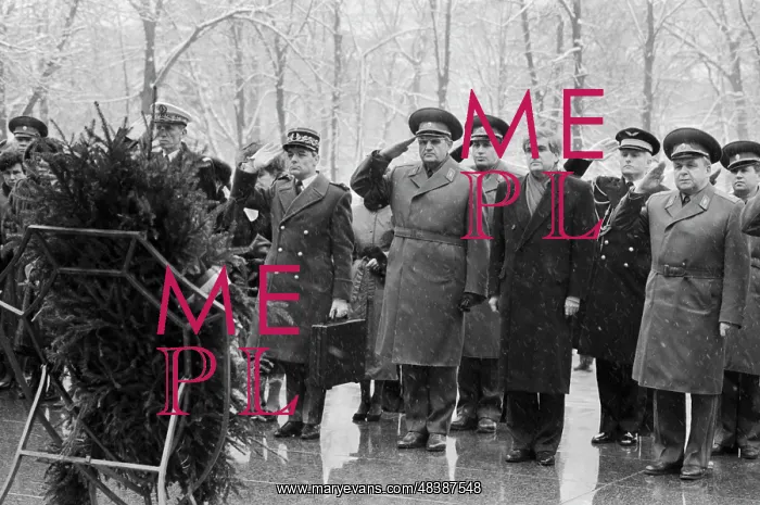 : Jean-Pierre Chevenement visits USSR : Jean-Pierre Chevenement visits USSR