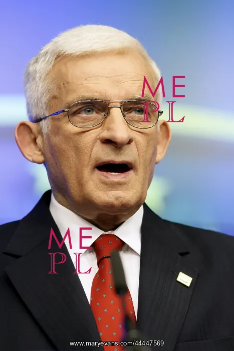  : Jerzy Buzek
