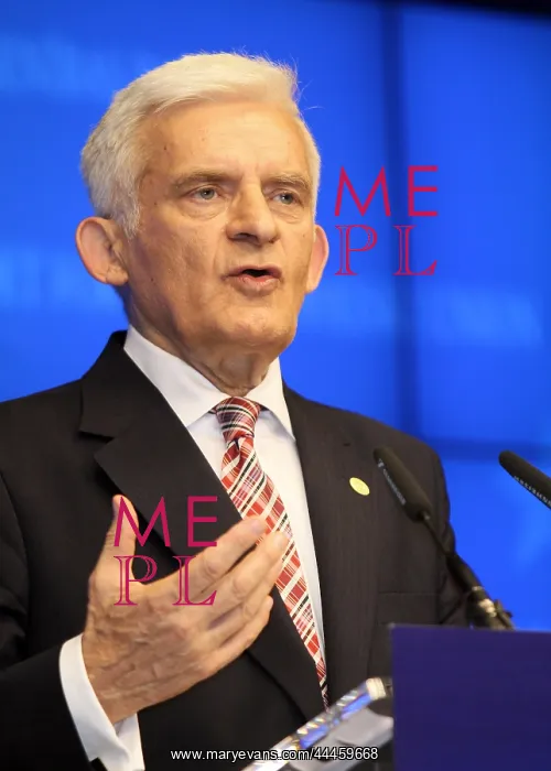 : Jerzy Buzek : Jerzy Buzek