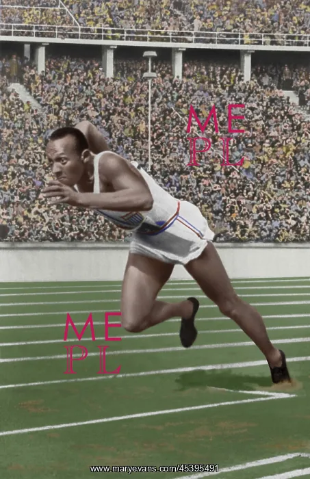 : Jesse Owens starting his record breaking 200-meter : Jesse Owens starting his record breaking 200-meter