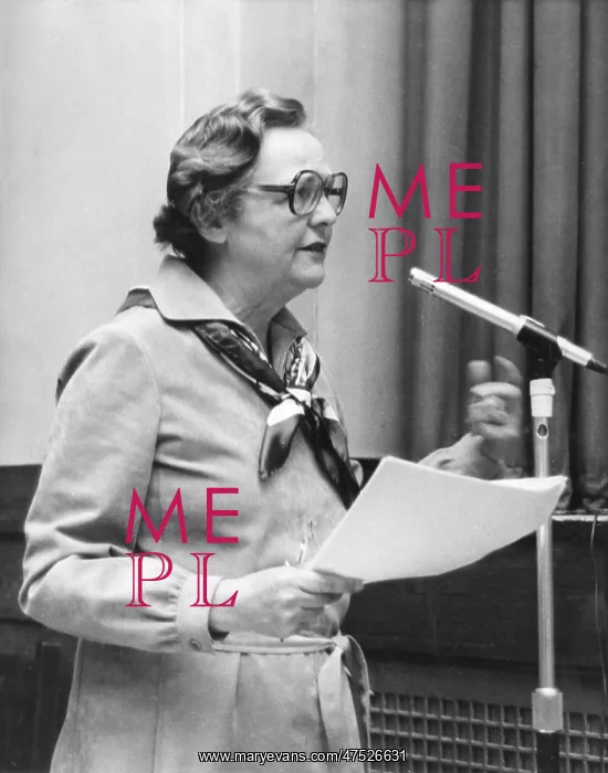 : Jessica Mitford speaking at a microphone : Jessica Mitford speaking at a microphone