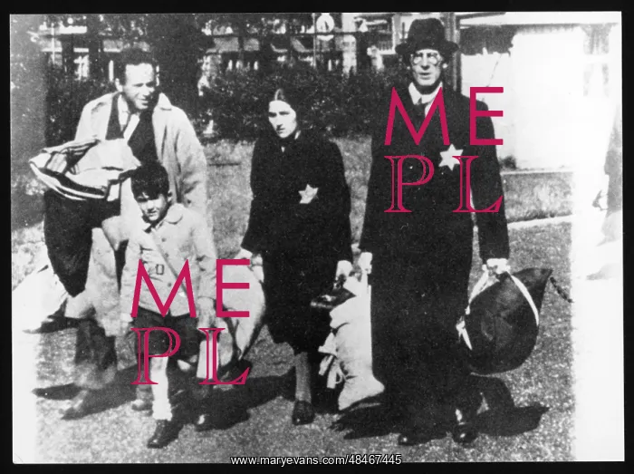 : JEWS IN GHETTO : JEWS IN GHETTO