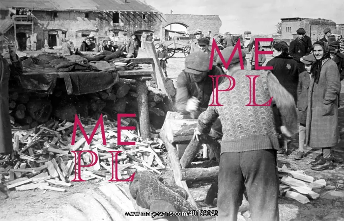: Jews in the Ghetto of Kutno, 1940 : Jews in the Ghetto of Kutno, 1940