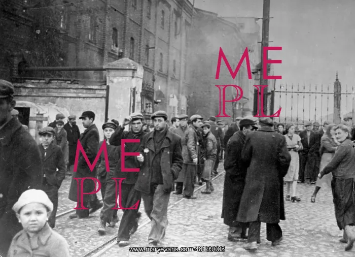 : Jews in the Ghetto of Kutno, 1941 : Jews in the Ghetto of Kutno, 1941
