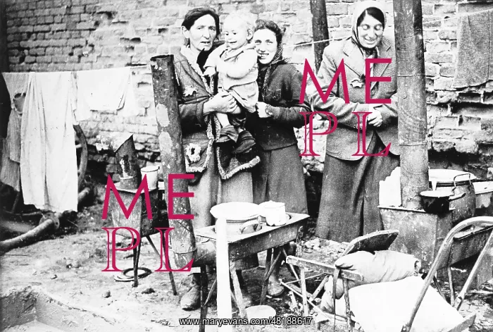 : Jews in Poland, 1941 : Jews in Poland, 1941