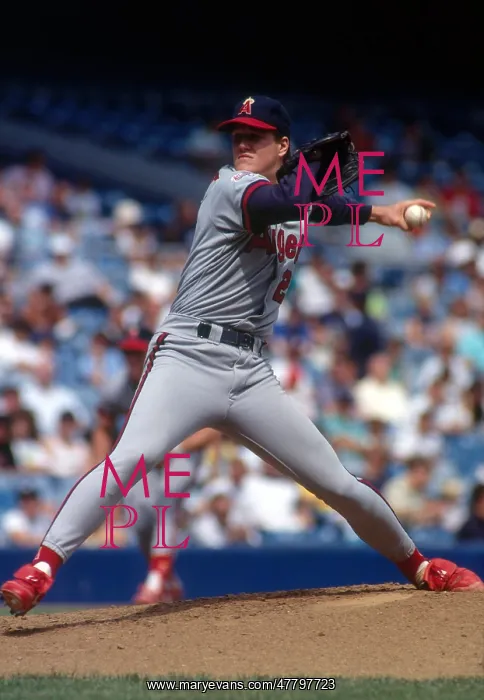 : Jim Abbot, One-Handed Pitcher, 1989 : Jim Abbot, One-Handed Pitcher, 1989