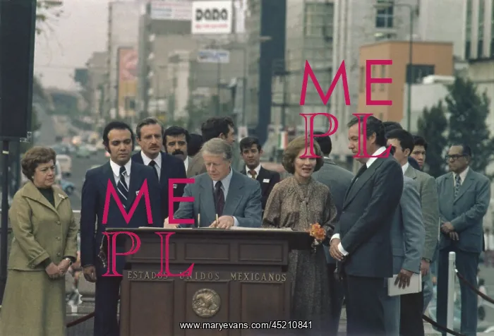 : Jimmy Carter during a tour of Ixtlilco de ? : Jimmy Carter during a tour of Ixtlilco de ?